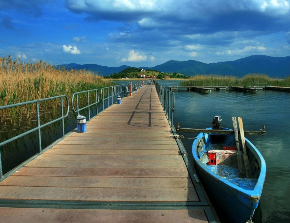 Prespes-Agios-Axilleios-bridge
